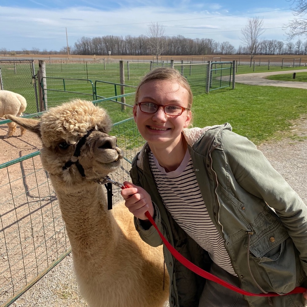 Meet your Posher, Mia